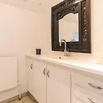 4 Star In 度假居 *