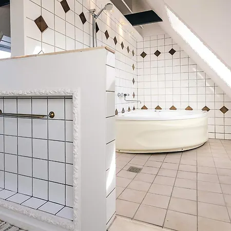 20 Person In Holiday home