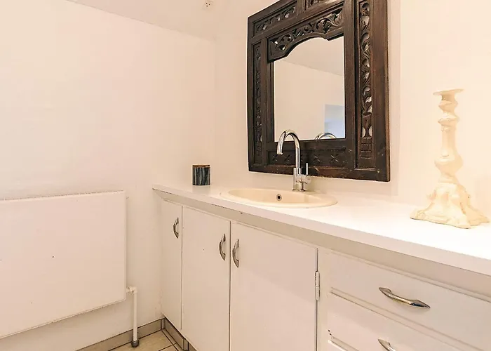 20 Person In 別荘 *