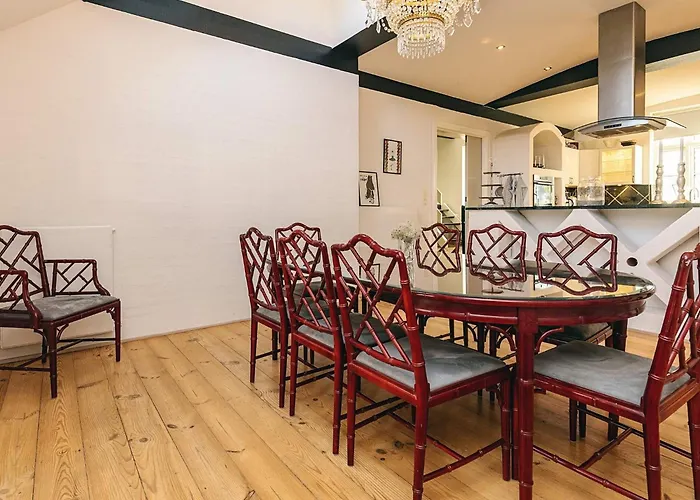 20 Person In 別荘 *